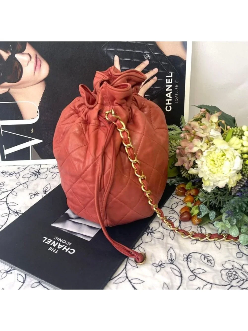 Chanel Drawstring Quilted Chain Shoulder Bag